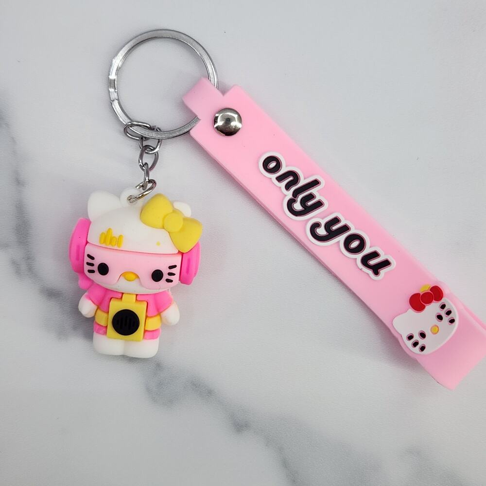 *NEW * Hello Kitty Speaker Headset 3D Figure Keychain & Strap "only you"